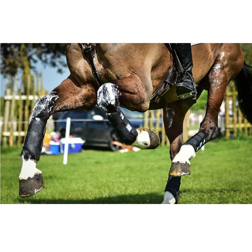 Majyk Equipe Color Elite XC Horse Hind Boots - Enhanced Protection for Equestrian Performance