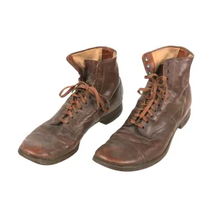 Original U.S. WWI Pair of M1902 Russet Garrison Marching Shoes - Size 8½